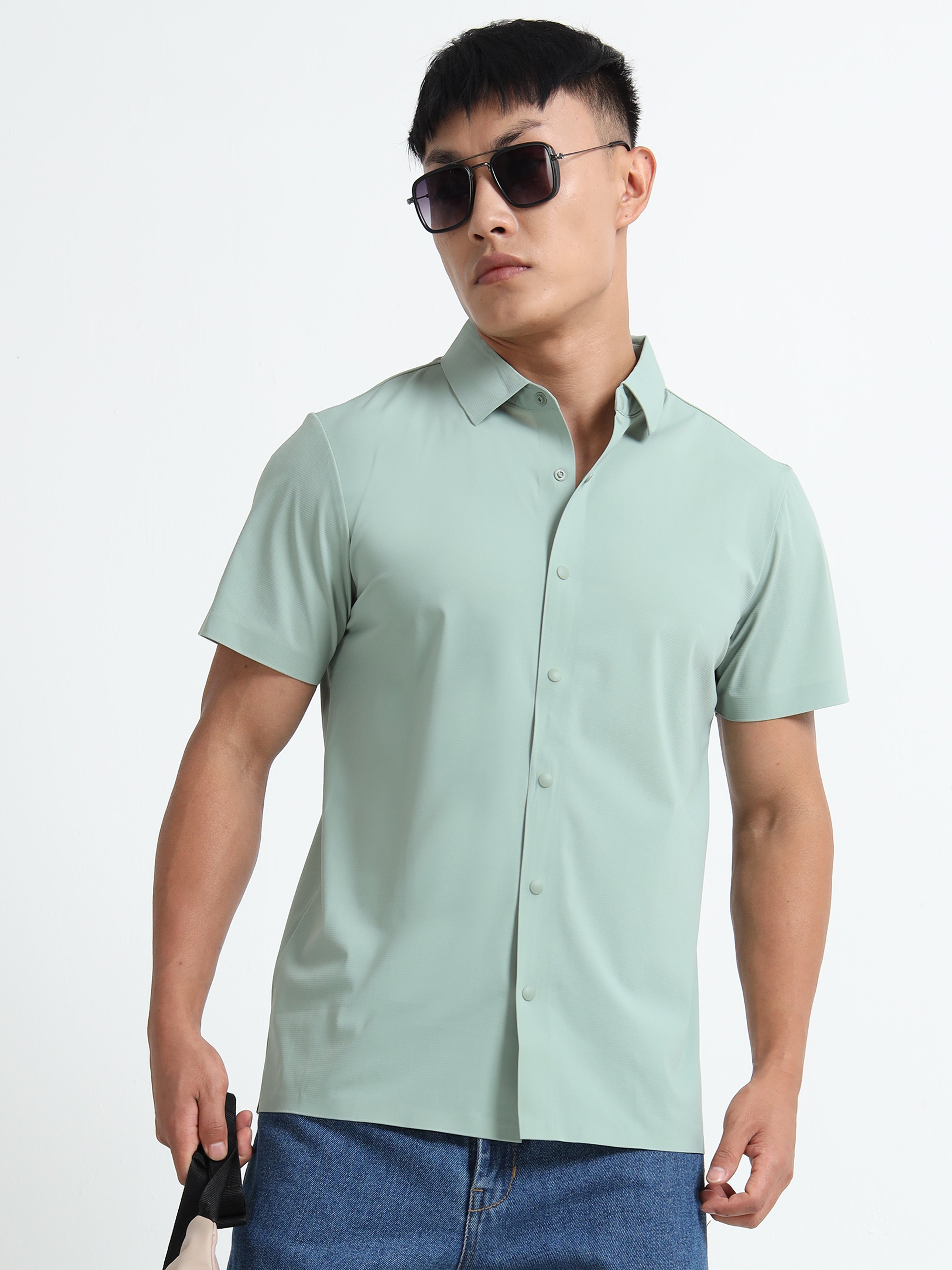 Tech-Stretch Shirt – Clean, Cool, Contemporary