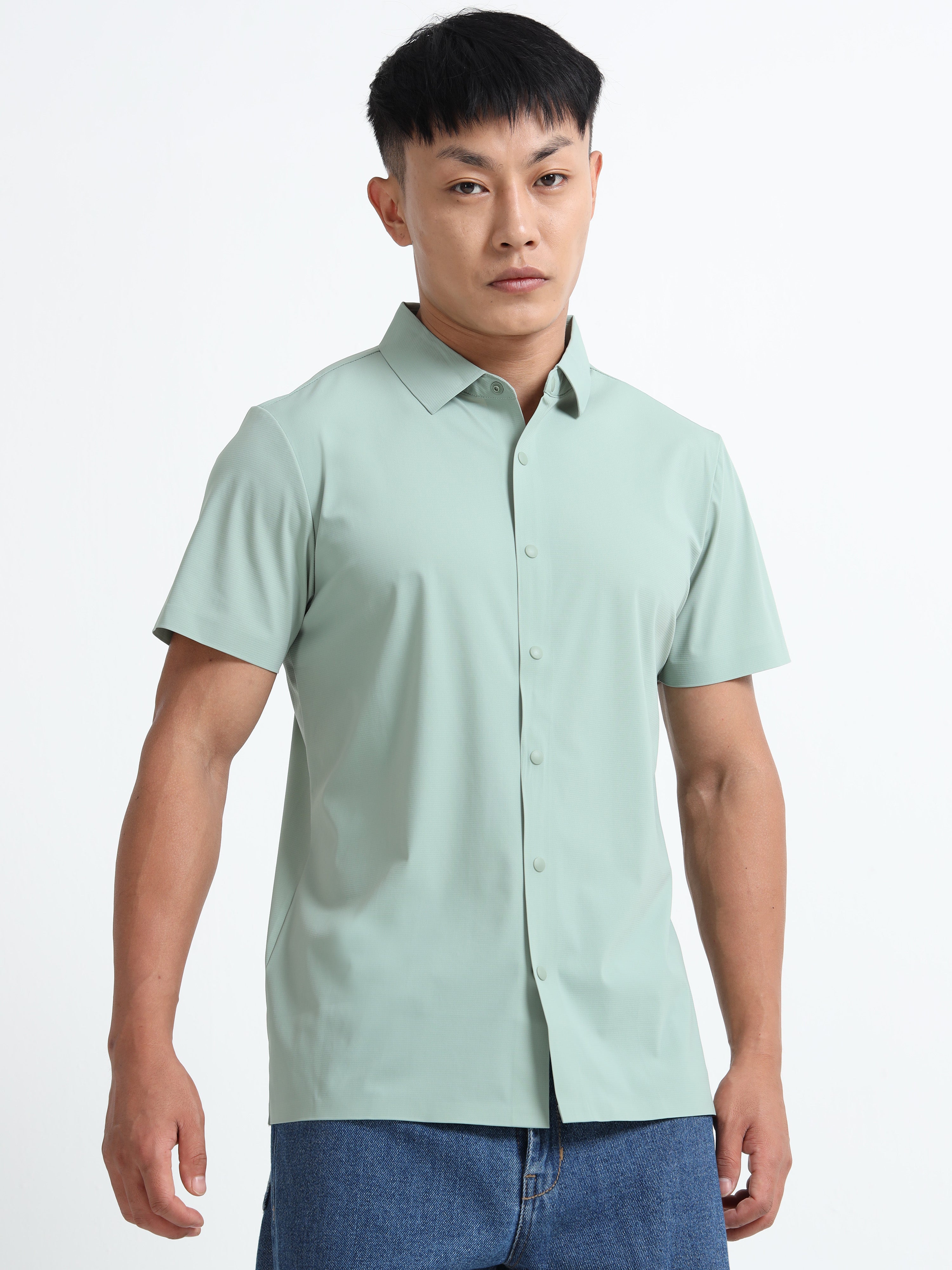 Tech-Stretch Shirt – Clean, Cool, Contemporary